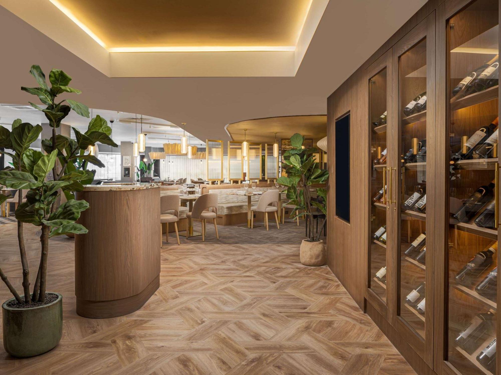 Hotel Mercure Earls Court 4*
