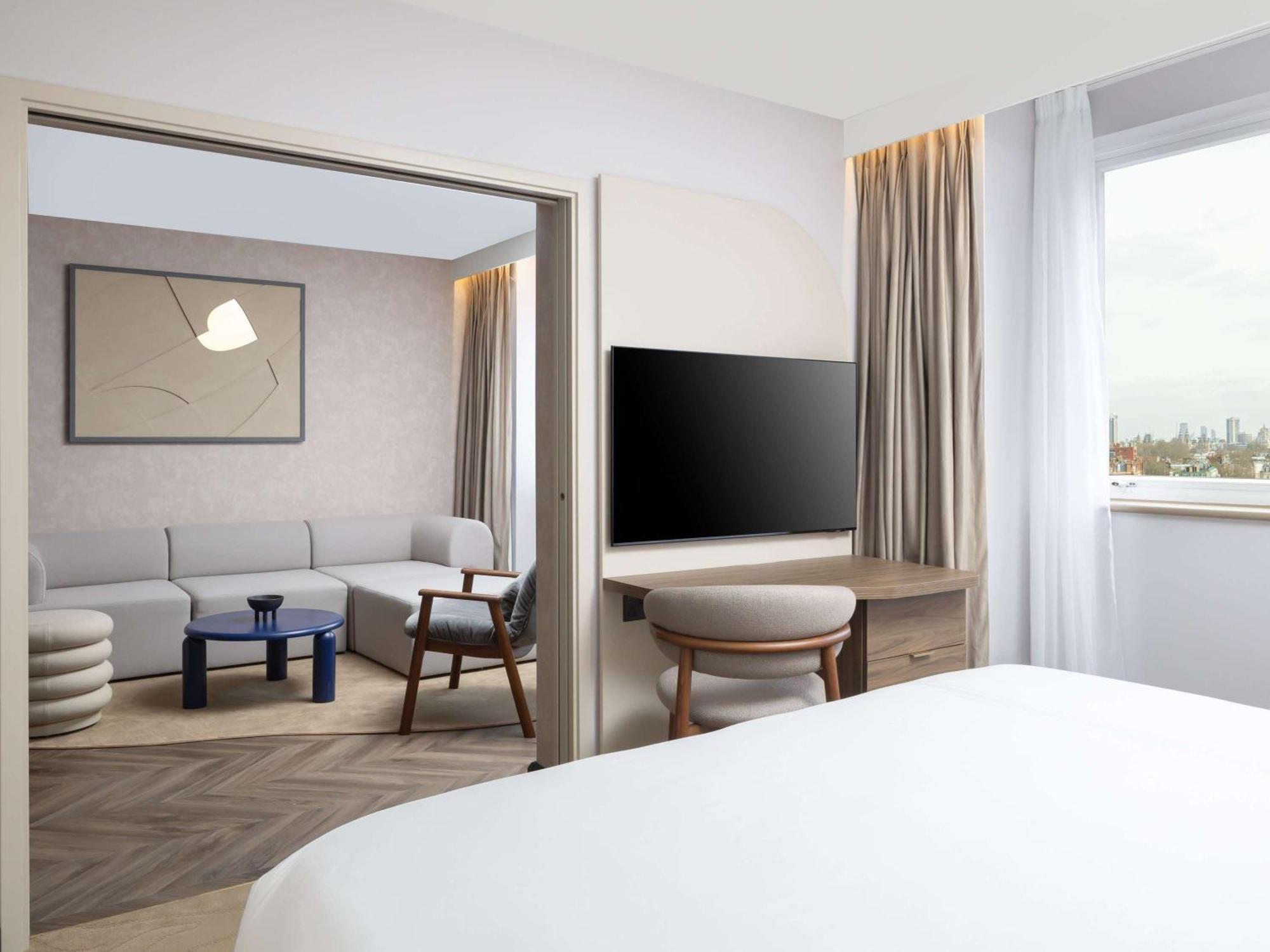 Mercure Earls Court 4*