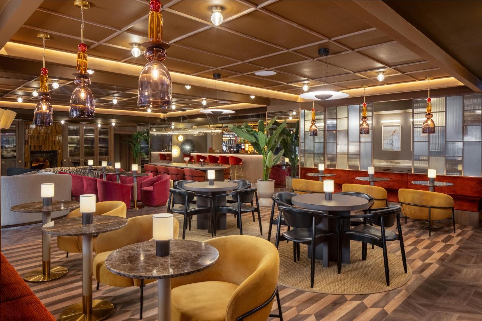 Hotel Mercure Earls Court 4*