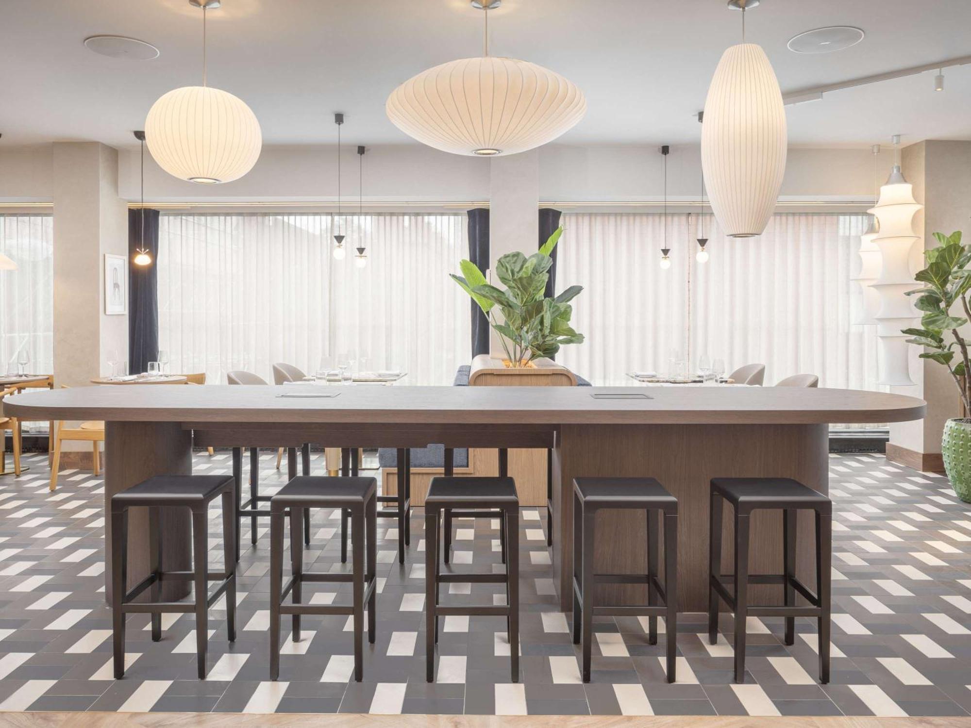 Mercure Earls Court 4* Londra