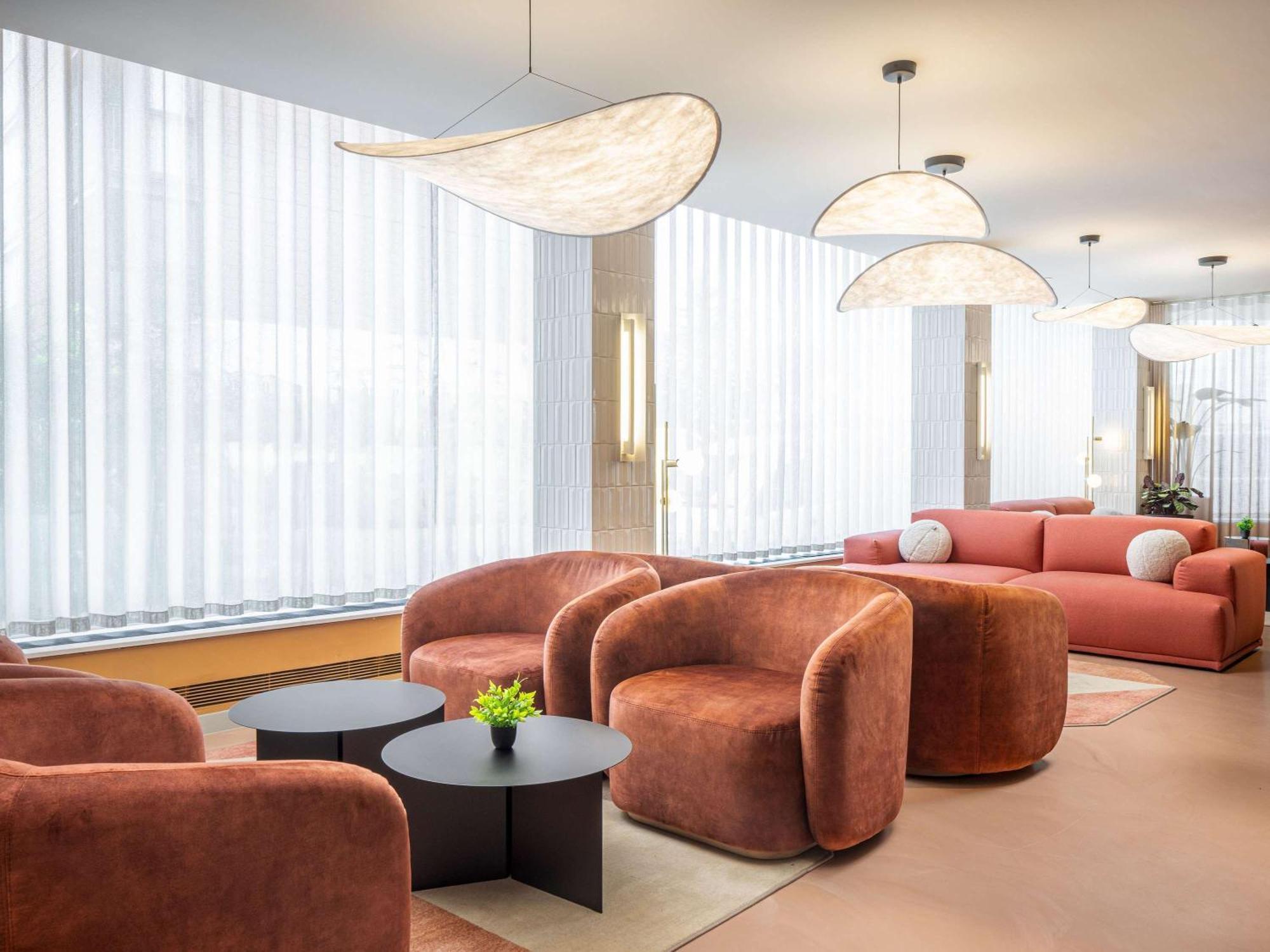 Mercure Earls Court 4*
