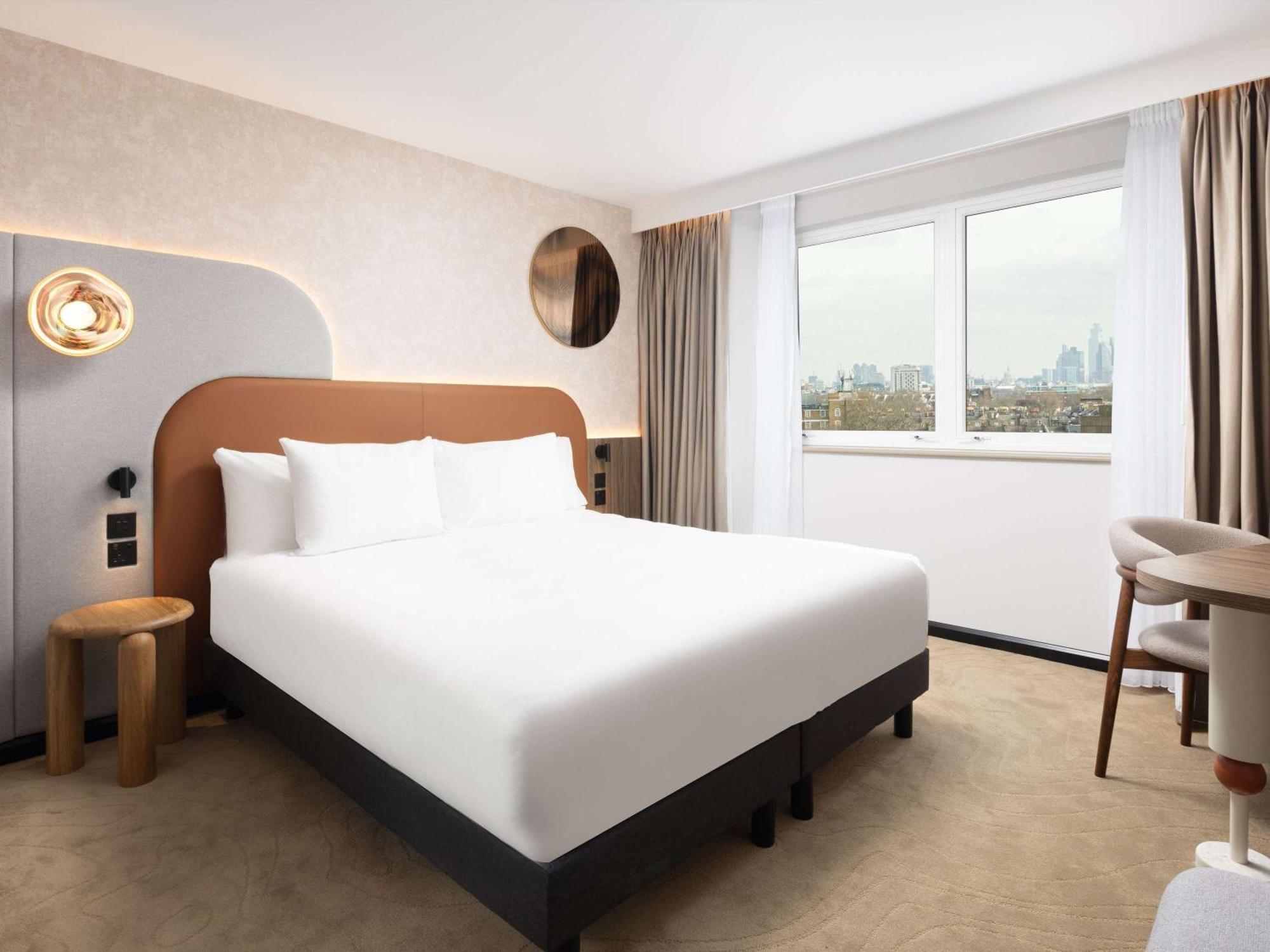 Mercure Earls Court 4* Londra