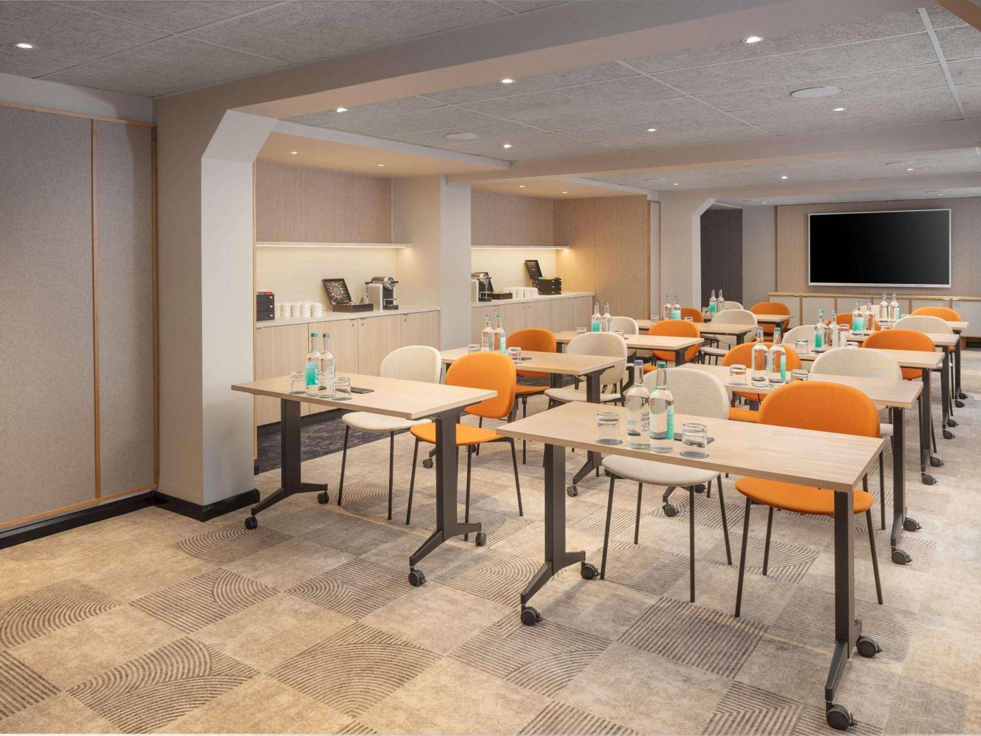 Mercure Earls Court Hotel