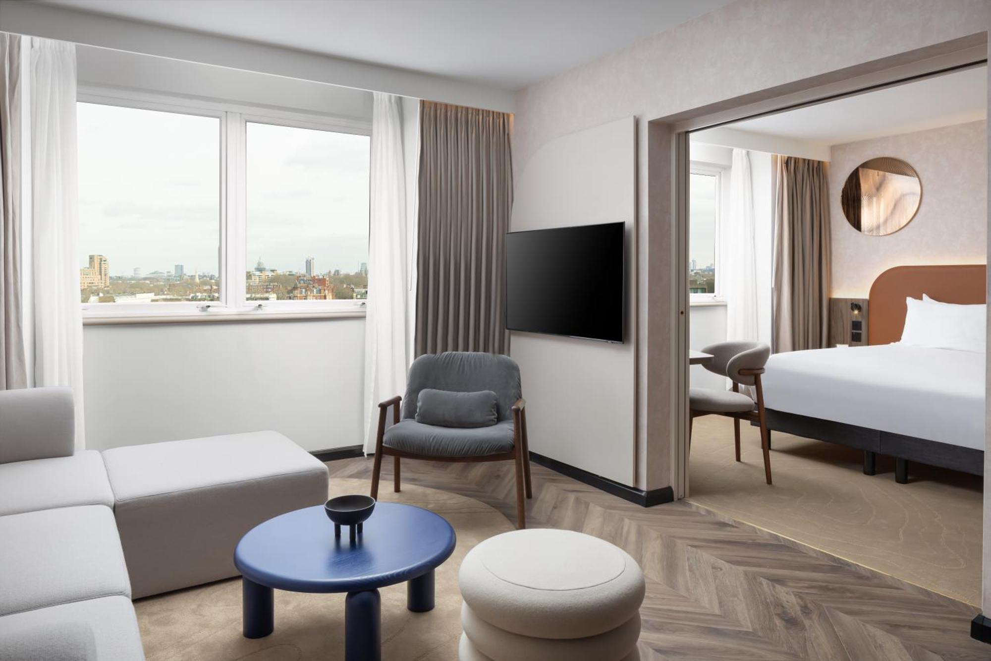 Mercure Earls Court Hotel 4*